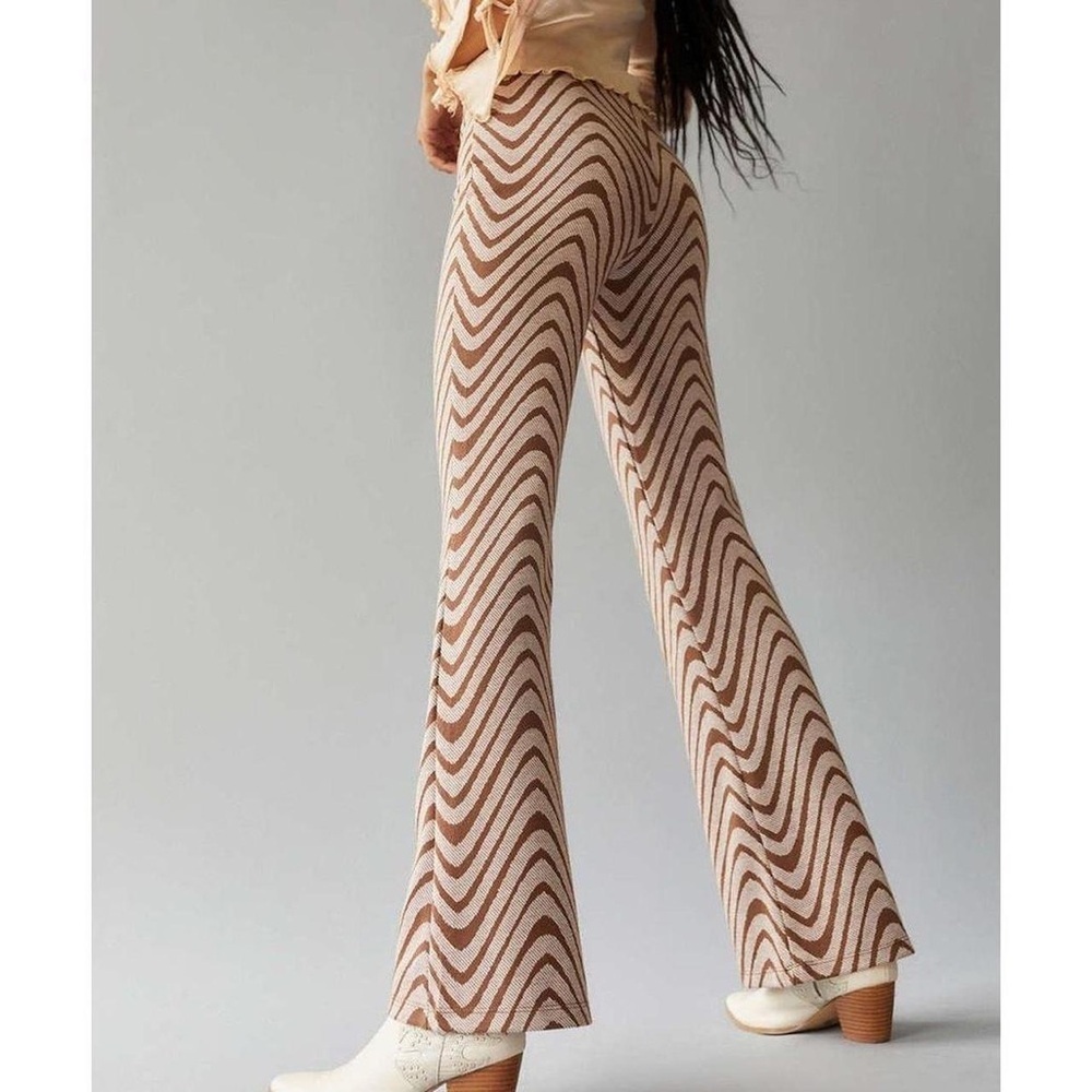 Urban Outfitters Bryn Pull On Flare Pant Brown and Cream Wavy Groovy Wide Leg S - Picture 2 of 9